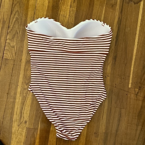 KONA Sol Stripped Twisted Bandeau Piece Swimsuit - Picture 6 of 9